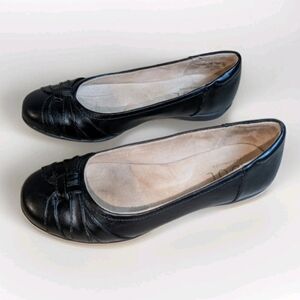 Black Leather Comfort Naturalizer Ballet Flats Women's Size 7M